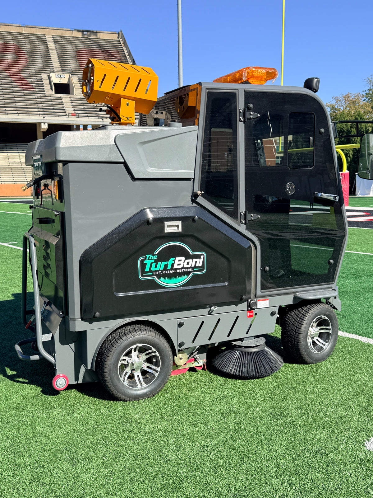 turfboni™ — artificial turf cleaning & maintenance machine